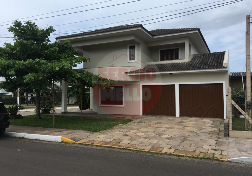 Sobrado 4 Dormitórios