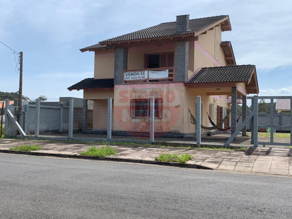 Sobrado 4 Dormitórios